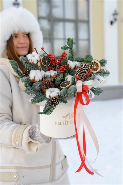 Зимняя композиция в шляпной коробке 149306 - фото 629861